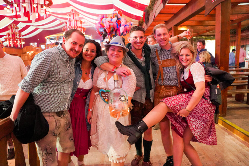 Cannstatter Volksfest Sonja Merz Zelt Wasen Bb Foto Stuggitv Stuggi Tv